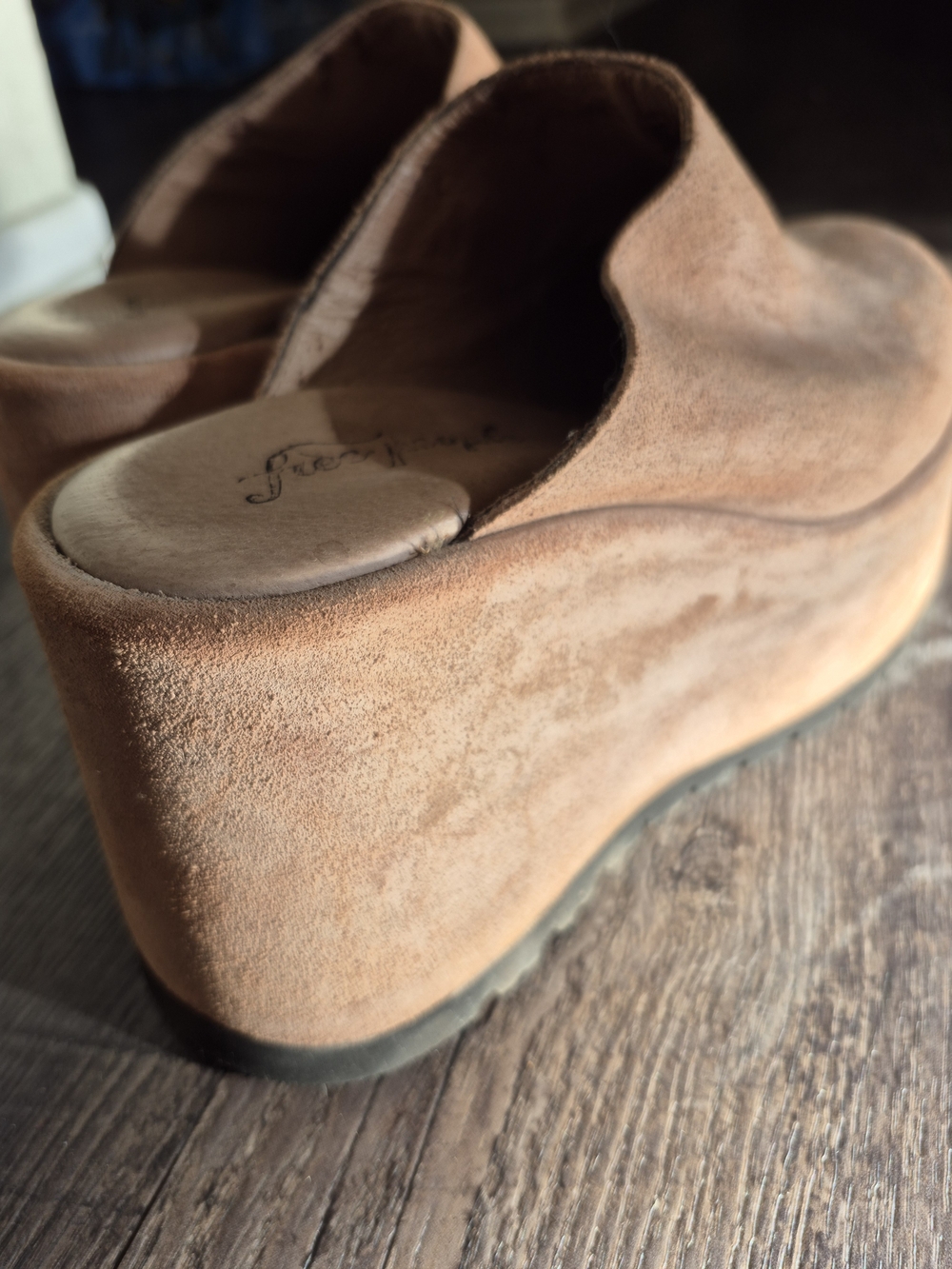 💕Free People Suede Platform Mule in Tan Suede Size 7.5💕 - Picture 6 of 8
